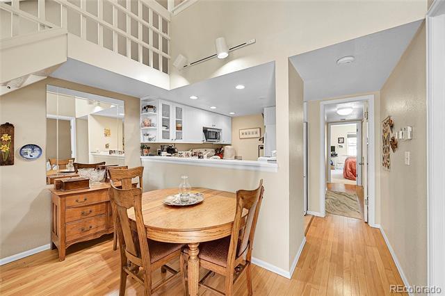 Foto del edificio - 7448 Singing Hills Ct