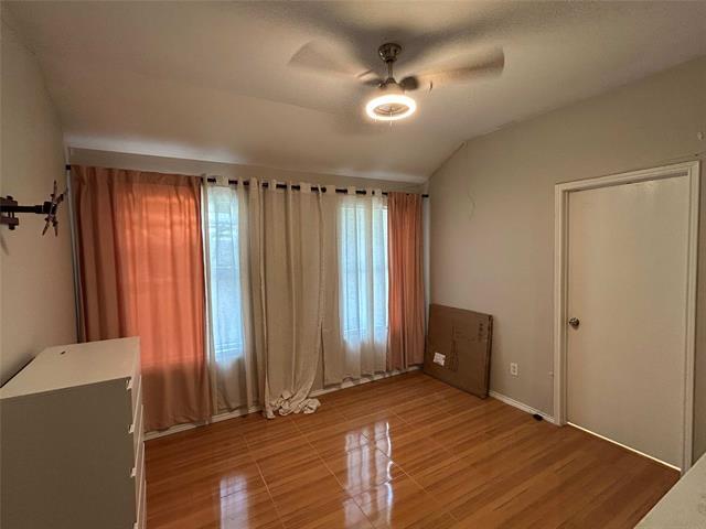 Building Photo - 1949 Sampsell Dr