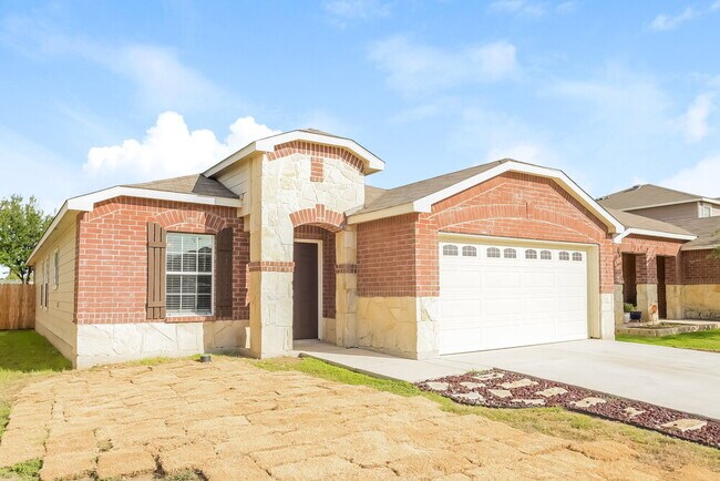 Foto del edificio - 8963 Oakwood Park