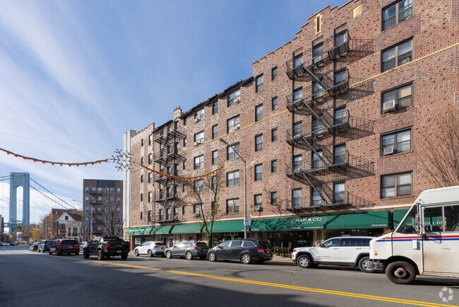 Building Photo - 9732 3rd Ave