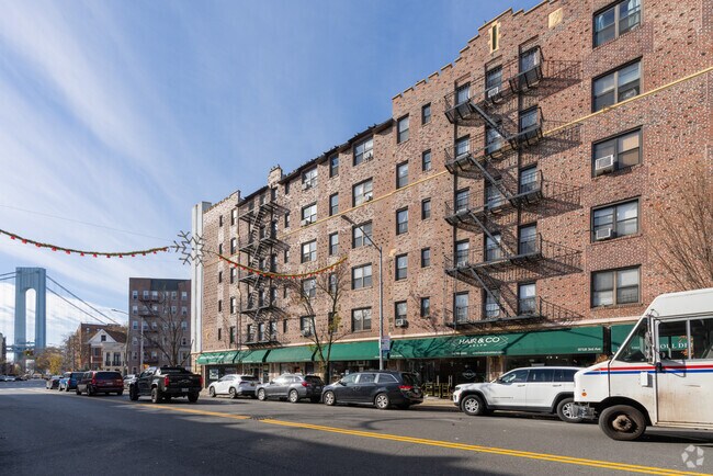 Foto del edificio - 9732 3rd Ave