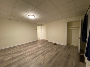 Building Photo - 2718 Cobden St