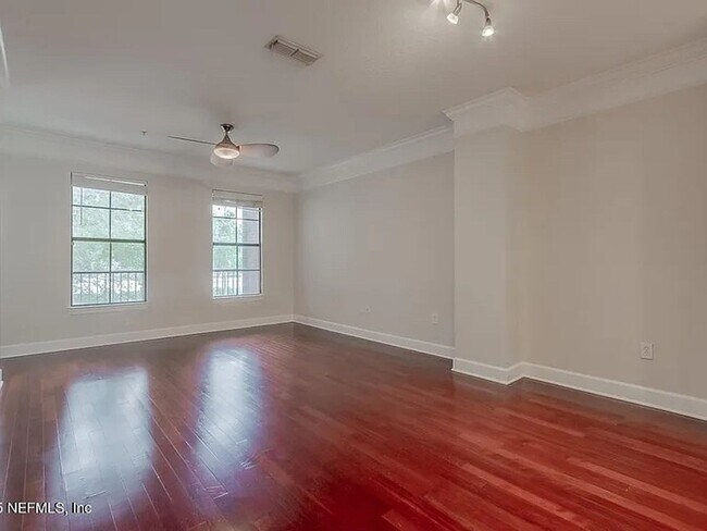 Foto del edificio - Charming 3BR Townhome in Jacksonville