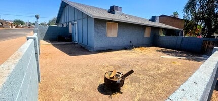 Building Photo - 590 W 18th Ave
