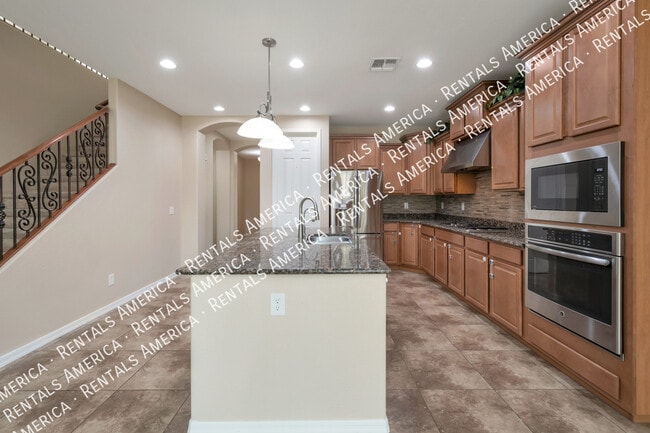 Building Photo - 267 E Kaibab Dr