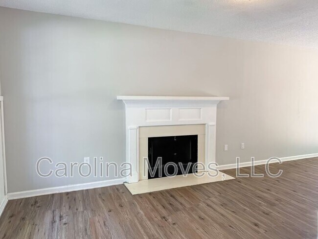 Building Photo - 112 Twin Falls Dr