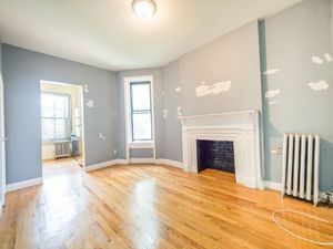 Primary Photo - 799 Putnam Ave