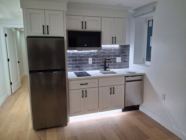 Foto del edificio - 919 Atwells Ave