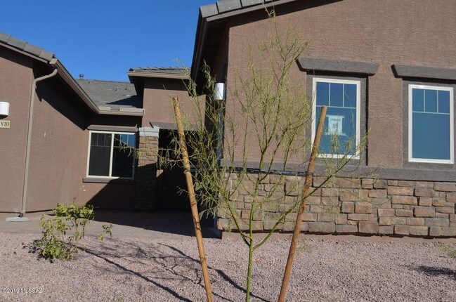 Building Photo - 12810 N Eagles Summit Dr