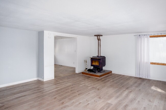 Foto del edificio - 1321 Dakota Ave