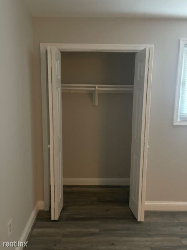 Building Photo - 2 br, 1 bath Condo - 7328 Donnell Place Ap...