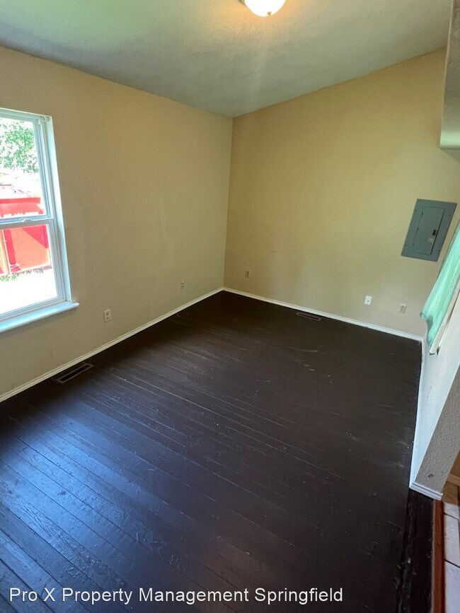 Building Photo - 3 br, 2 bath House - 935 West Harrison Str...