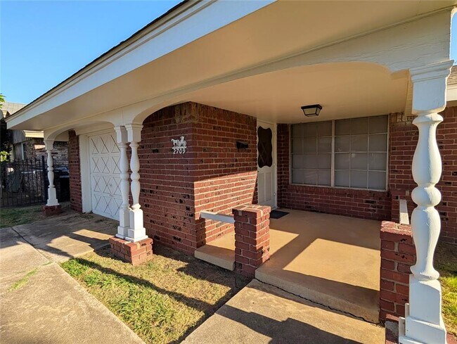 Foto del edificio - 2709 SW 55th St