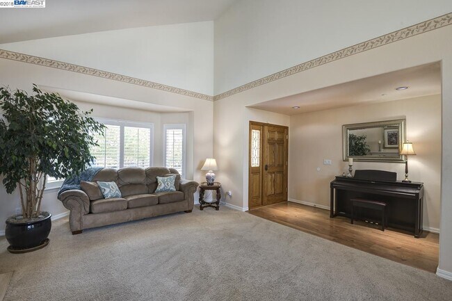 Building Photo - 3644 Glasgow Cir