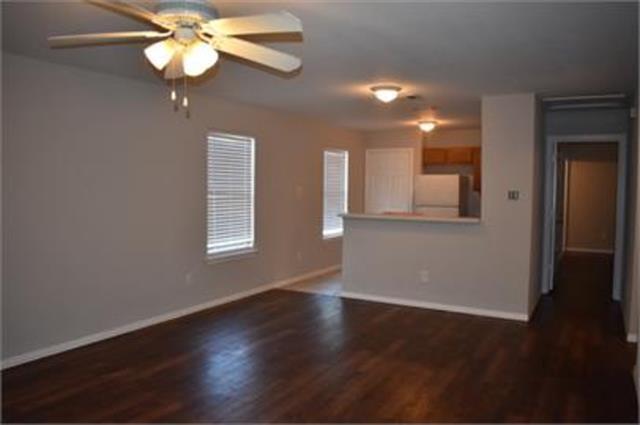 Building Photo - 1715 Manor Garden Mnr