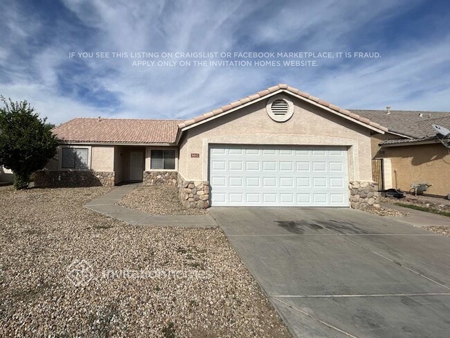 Building Photo - 8812 W Holly St