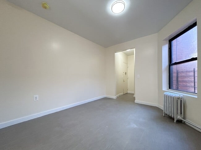 Foto del edificio - 3349 Decatur Ave