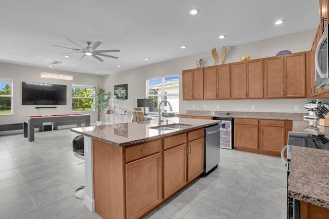 Foto del edificio - 15866 Orchard Dr