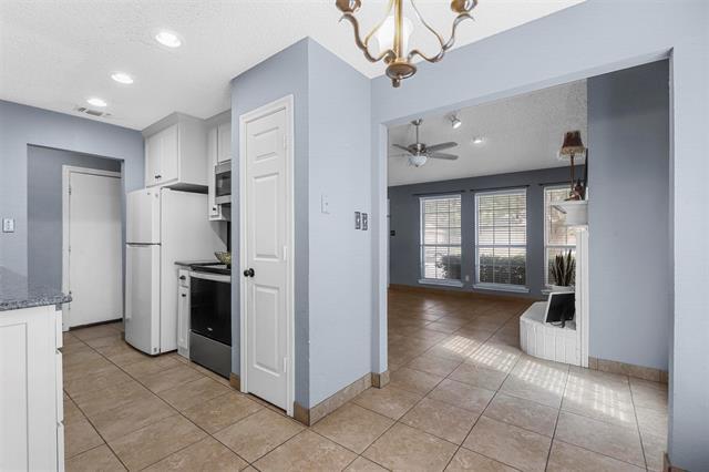 Building Photo - 548 Blue Haze Dr