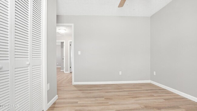 Foto del edificio - 1026 Spring Ave