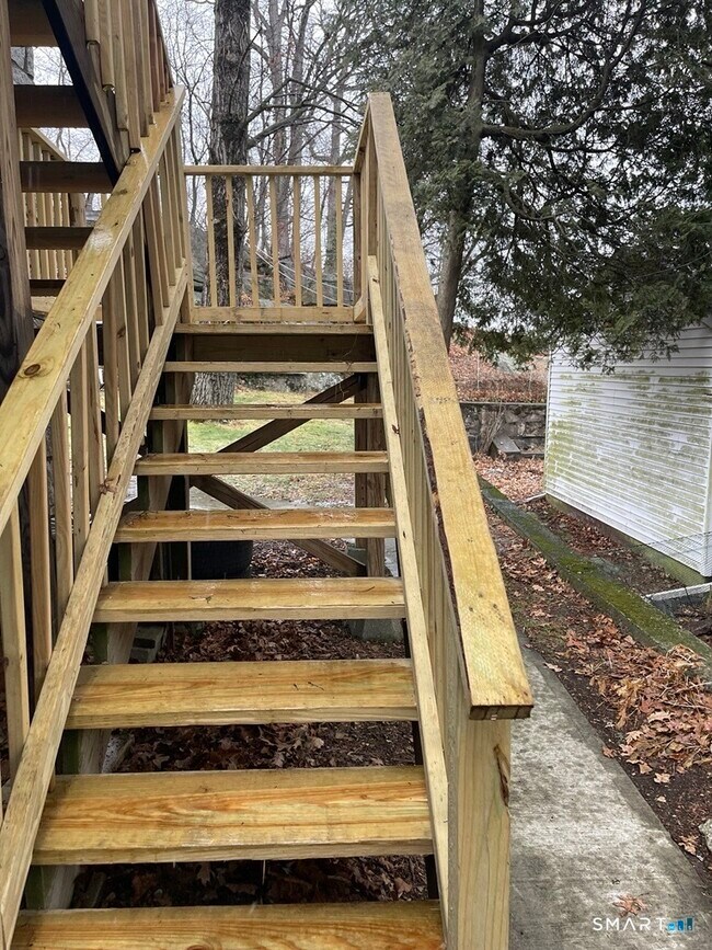 Foto del edificio - 598 Frenchtown Rd