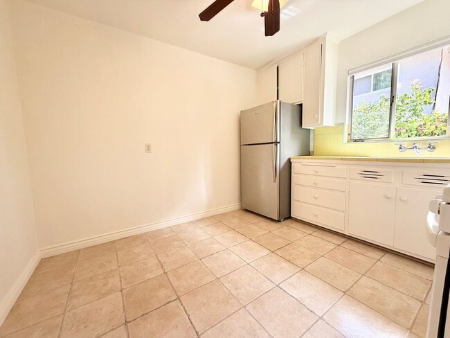 Foto del edificio - 1300 Hoover St
