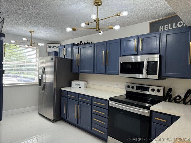 Building Photo - 8891 Wiles Rd