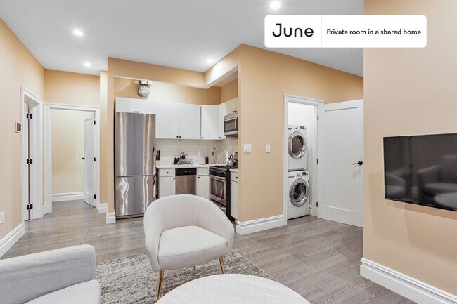 Building Photo - Room in Shared 3 bed/2 bath home in East Harlem