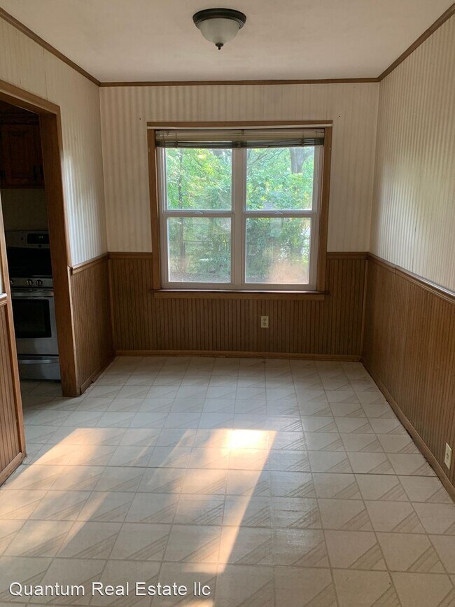 Building Photo - 3 br, 1 bath House - 3720 OLD JENNY LIND RD