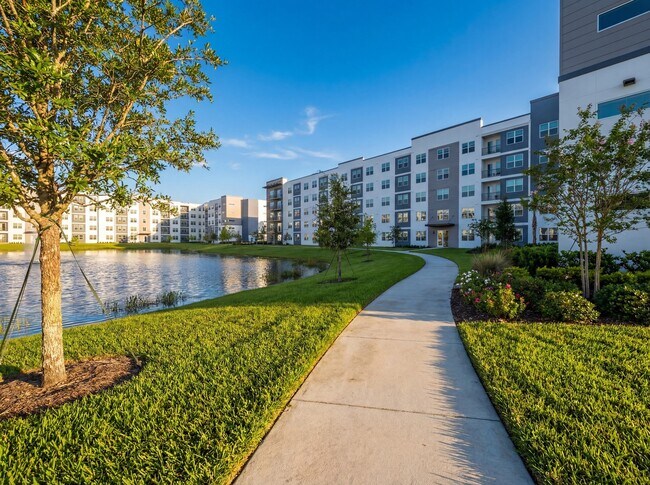 Foto del edificio - 5563 Millennia Park Dr