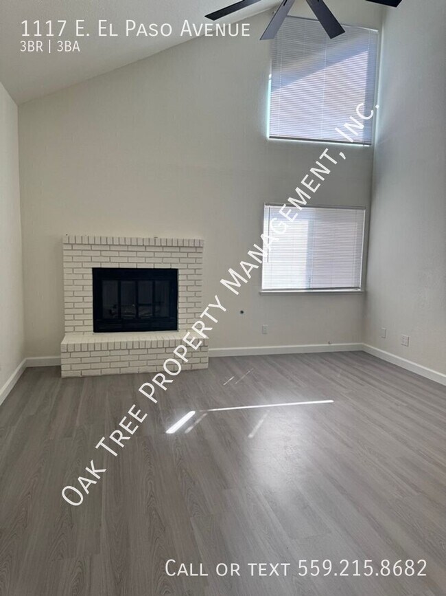 Foto del edificio - 1117 E El Paso Ave