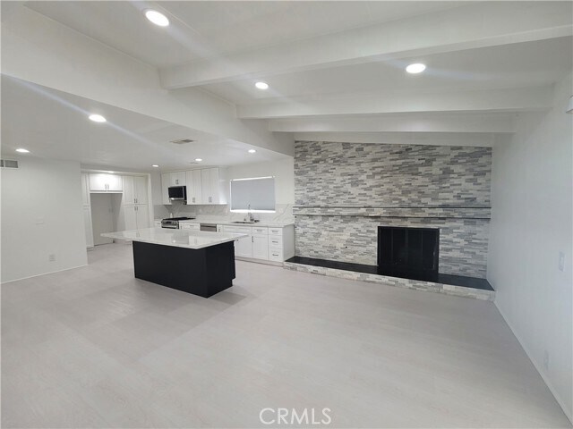 Foto del edificio - 14935 Nora Pl