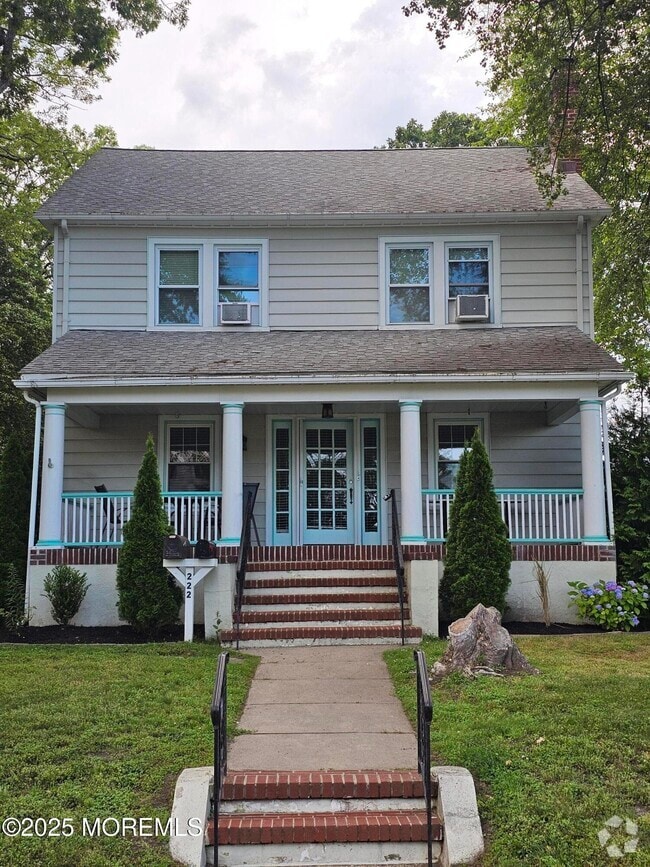 Building Photo - 222 Woodland Ave