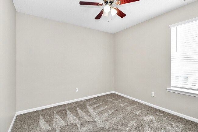 Foto del edificio - 14414 Arbor Ridge Dr