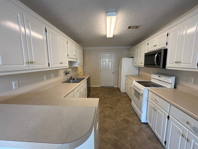 Foto del edificio - 217 Village Pkwy
