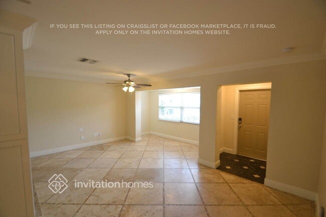 Building Photo - 830 N 10th Ave