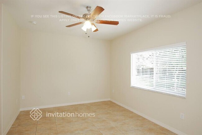 Foto del edificio - 4633 SW 164th Ct