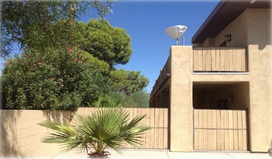 Foto del edificio - 1741 E Hedrick Dr