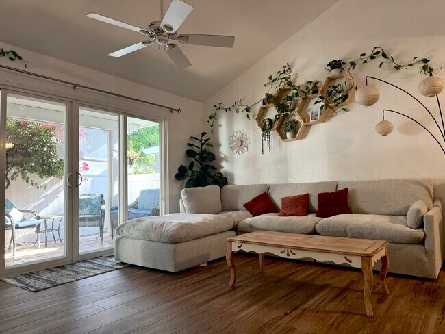 Foto del edificio - 12168 Mount Vernon Ave