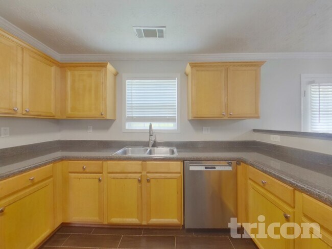 Foto del edificio - 315 Avonlea Dr
