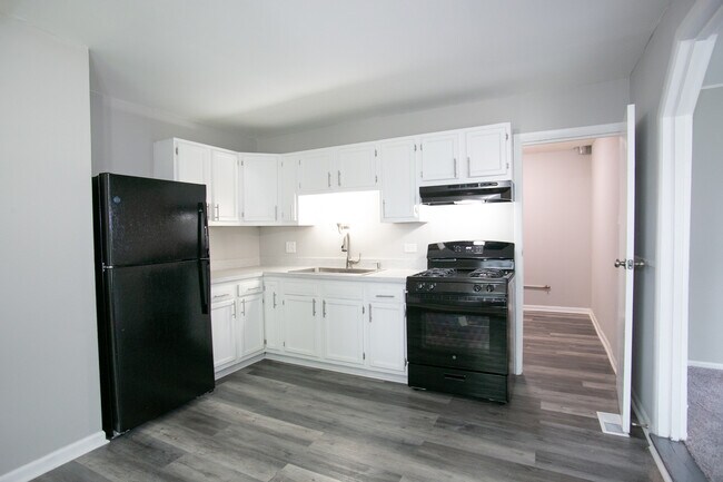 Building Photo - 4707 Lee Ct