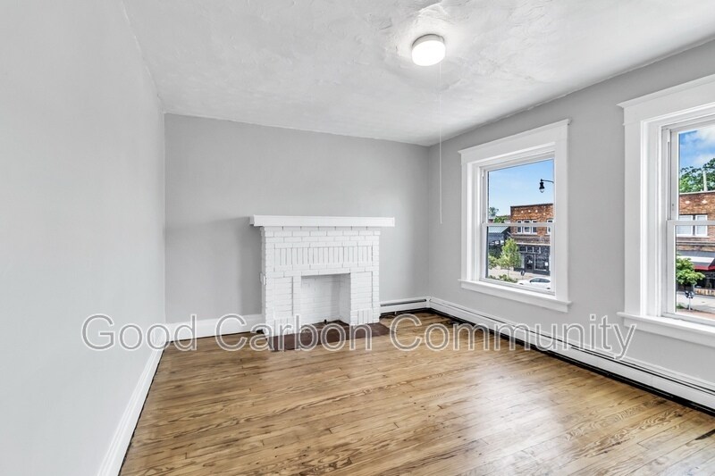 Foto principal - 1209 Hertel Ave