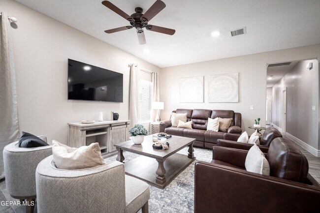 Foto del edificio - 3424 Gary Brewster Pl