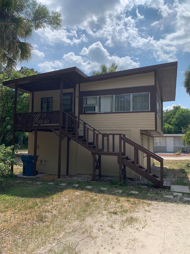 1374 E New York Ave, DeLand, FL 32724 House for Rent in DeLand, FL