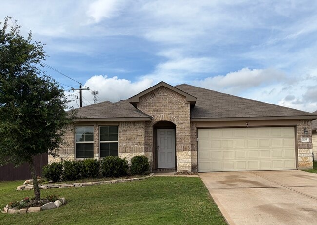 Building Photo - 103 Pecos Dr