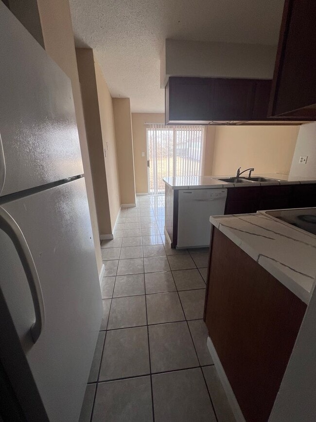 Building Photo - 710-712 Clinkscales Dr.