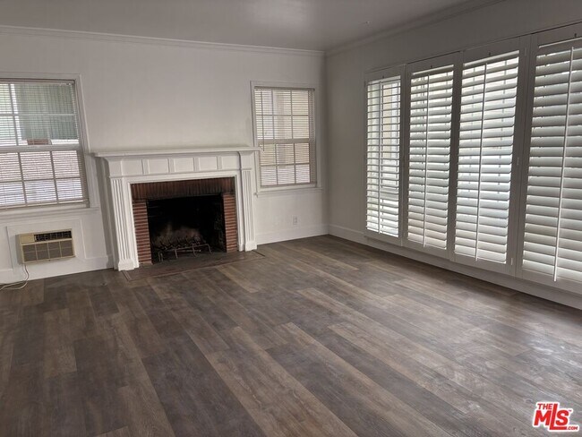 Foto del edificio - 1638 Greenfield Ave