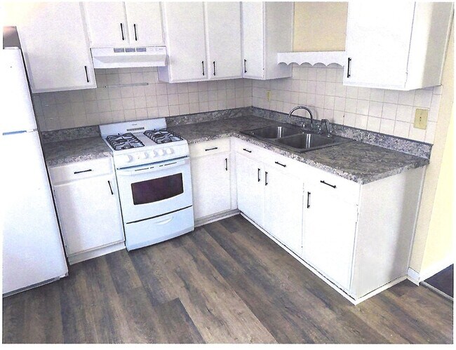 Building Photo - Duplex in the Deep Springs Subdivision  25...