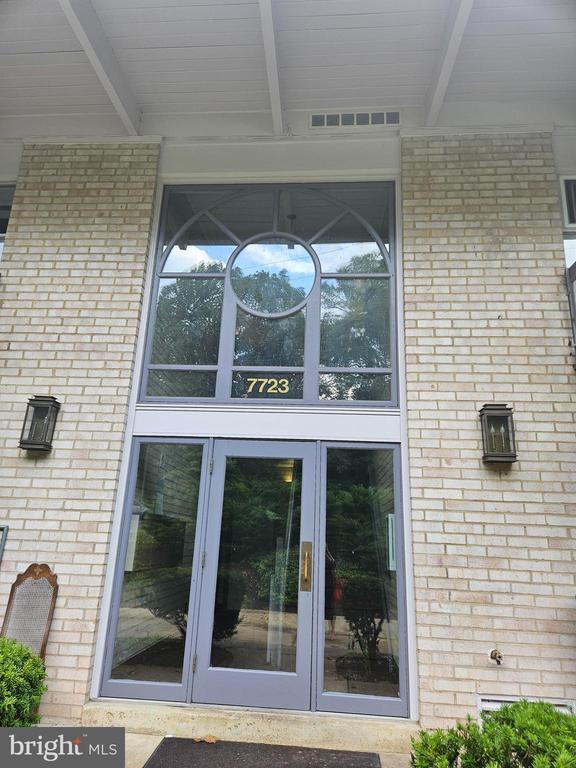 Building Photo - 7723 Donnybrook Ct
