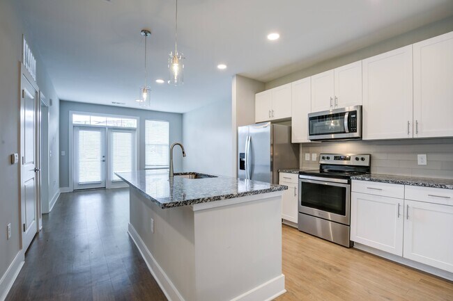 Foto del edificio - The Flats at Southlawn Apartments
